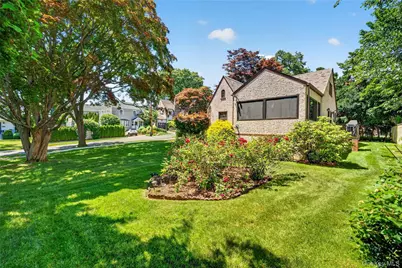 41 Green Place, New Rochelle, NY 10801 - Photo 43