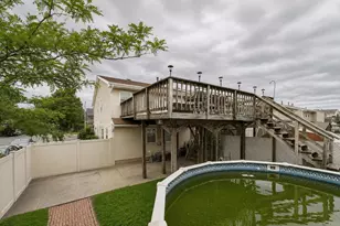 140 Regis Dr, New York, NY 10314 - Photo 35