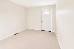 140 Regis Dr, New York, NY 10314 - Photo 21