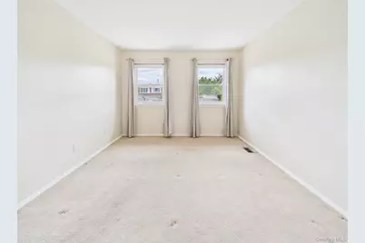 140 Regis Drive, New York, NY 10314 - Photo 19
