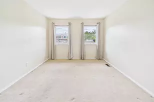140 Regis Dr, New York, NY 10314 - Photo 19