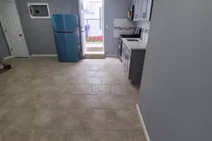 448 Beach 64th St, Arverne, NY 11692 - Photo 17