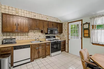 15 Oskar Drive, Mahopac, NY 10541 - Photo 7