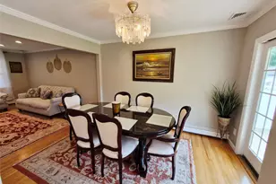 1920 Clemons St, Bellmore, NY 11710 - Photo 5