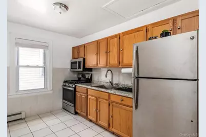 7844 86th Street, Glendale, NY 11385 - Photo 17