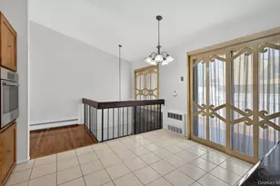 19 Branding Iron Ln, Glen Cove, NY 11542 - Photo 11