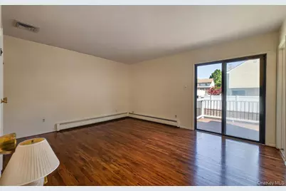 19 Branding Iron Lane, Glen Cove, NY 11542 - Photo 21