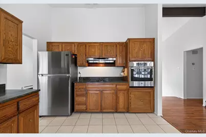 19 Branding Iron Lane, Glen Cove, NY 11542 - Photo 15