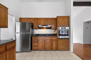 19 Branding Iron Ln, Glen Cove, NY 11542 - Photo 15