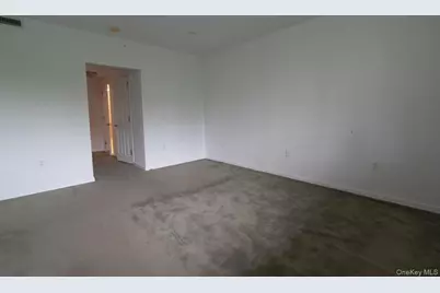 100 Harbor View Drive #251, Port Washington, NY 11050 - Photo 17
