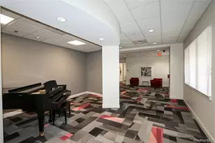 100 Harbor View Dr, Port Washington, NY 11050 - Photo 25