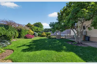 88 Philadelphia Avenue, Massapequa Park, NY 11762 - Photo 27