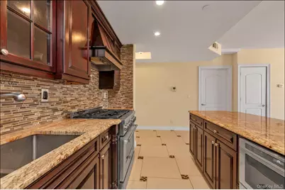 63-36 99th Street #D6, Rego Park, NY 11374 - Photo 7