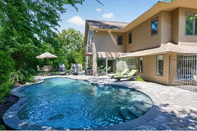 12 Locust Lane, Roslyn Heights, NY 11577 - Photo 27