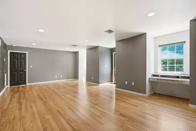 300 McKinley Terrace, Centerport, NY 11721 - Photo 15