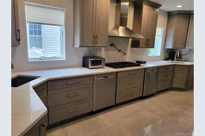 301 Linwood Avenue, Cedarhurst, NY 11516 - Photo 7