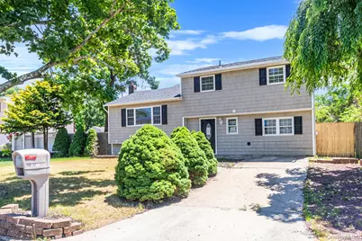 18 Lark Drive, Centereach, NY 11720 - Photo 5