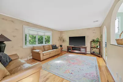 26 Heritage Place S, Nesconset, NY 11767 - Photo 5