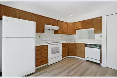 83 Deerfield Lane, Ossining, NY 10562 - Photo 9