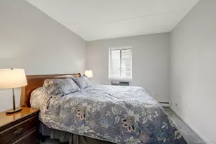 1490 Shore Dr, Bronx, NY 10465 - Photo 15