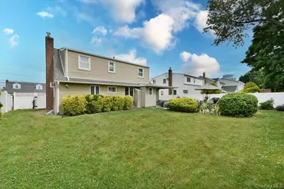 1872 Chester Drive, East Meadow, NY 11554 - Photo 23
