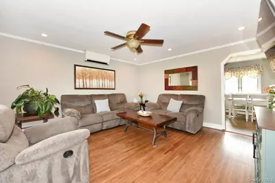 1872 Chester Drive, East Meadow, NY 11554 - Photo 5