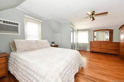 1872 Chester Drive, East Meadow, NY 11554 - Photo 15