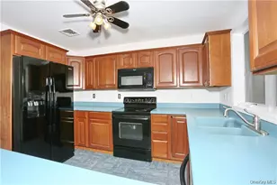 80 Old Quaker Hill Rd, Monroe, NY 10950 - Photo 7