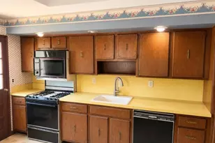 106 Rockland Ln, Spring Valley, NY 10977 - Photo 3