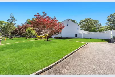 22 Wagon Lane E, Centereach, NY 11720 - Photo 7
