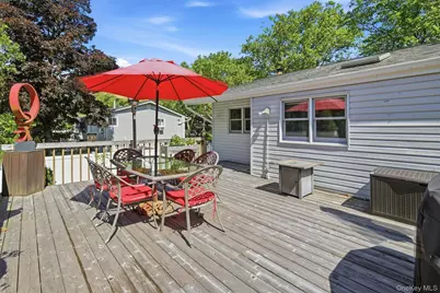 5 Pine Hill Lane, Dix Hills, NY 11746 - Photo 23