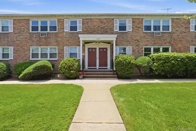4060 Jerusalem Avenue #1D, Seaford, NY 11783 - Photo 11