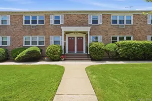 4060 Jerusalem Ave, Seaford, NY 11783 - Photo 11