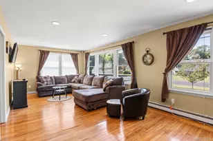 1333 Richland Blvd, Bay Shore, NY 11706 - Photo 7