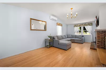 19 Alyssum Avenue, Huntington, NY 11743 - Photo 17