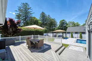 19 Alyssum Ave, Huntington, NY 11743 - Photo 43