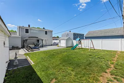 51 Cliff Lane, Levittown, NY 11756 - Photo 17