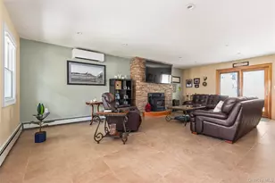 51 Cliff Ln, Levittown, NY 11756 - Photo 5