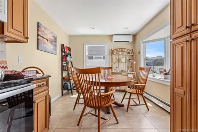 51 Cliff Lane, Levittown, NY 11756 - Photo 7