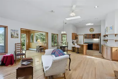 4 Loggers Court, Carmel, NY 10512 - Photo 9