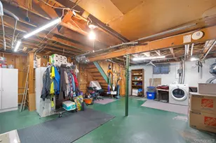 2389 Lindy Rd, Westbury, NY 11590 - Photo 35