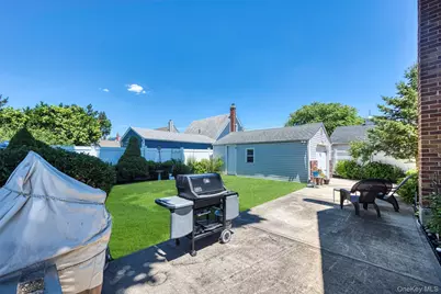 2389 Lindy Road, Westbury, NY 11590 - Photo 39