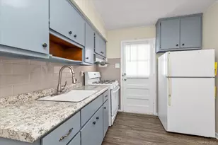 360 Litchfield Ave, Elmont, NY 11003 - Photo 9