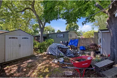 1137 Unit 124 Lincoln Avenue, Holbrook, NY 11741 - Photo 27