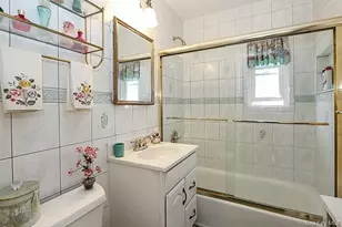 81-52 249th St, Bellerose, NY 11426 - Photo 15