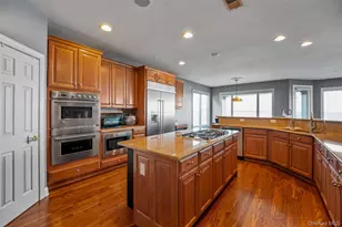 23 Lighthouse Dr, South Amboy, NJ 08879 - Photo 15
