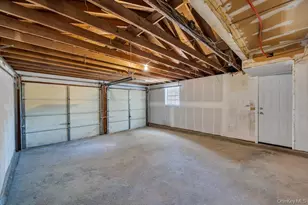 369 Dare Rd, Selden, NY 11784 - Photo 35