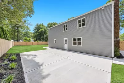 369 Dare Road, Selden, NY 11784 - Photo 7