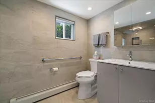 964 Cherrywood Dr, Baldwin, NY 11510 - Photo 23