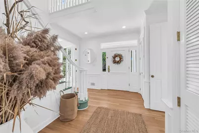 68 S Howells Point Road, Bellport, NY 11713 - Photo 7
